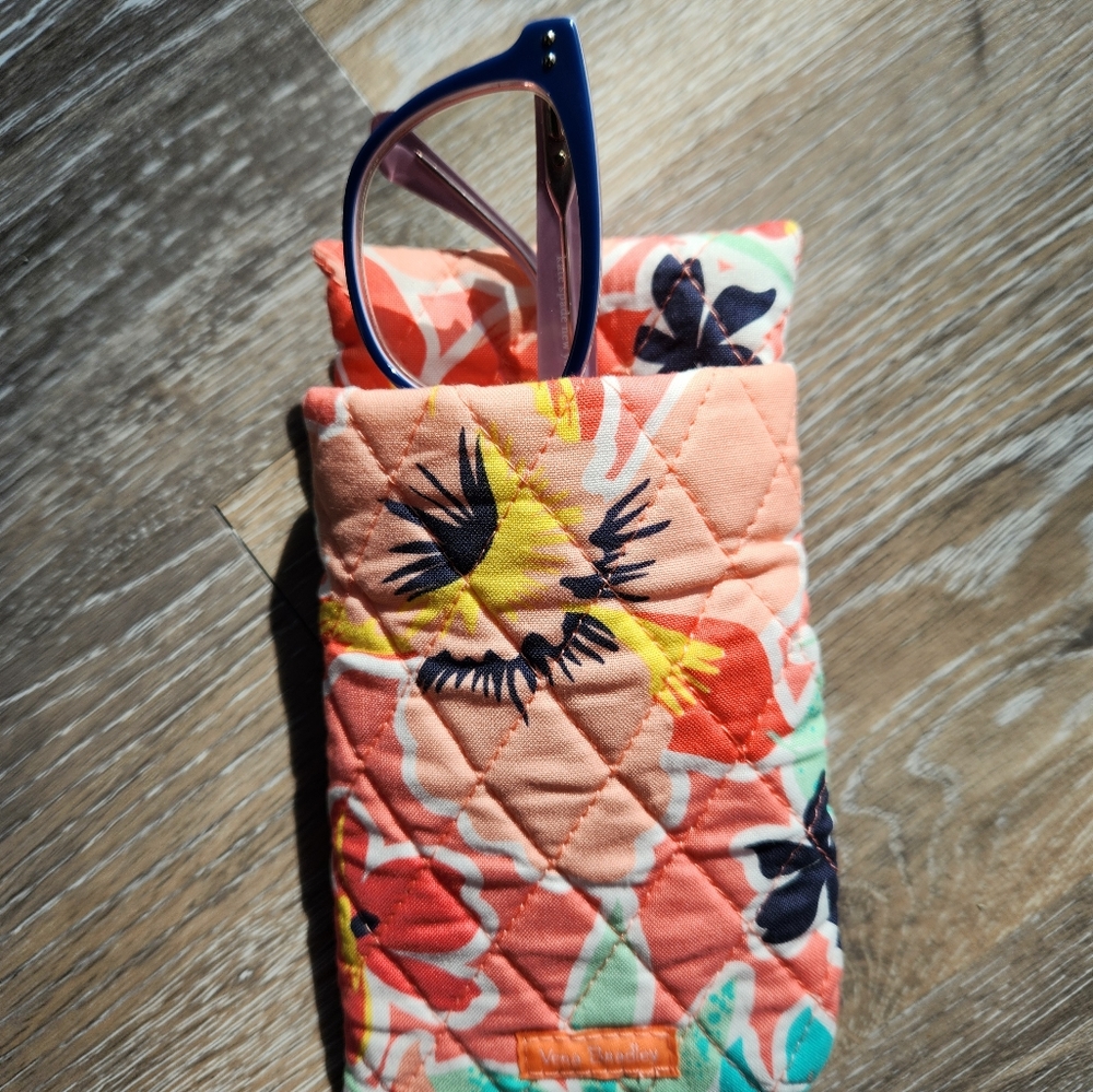 Vera Bradley Coral Mint Floral Quilted Eyewear Sleeve - Picture 4 of 6
